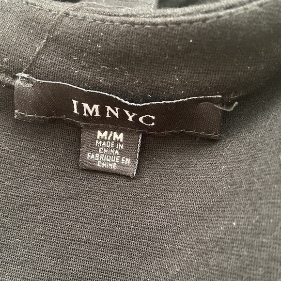 𝅺IMNYC l Black Peplum Top. - Picture 3 of 4